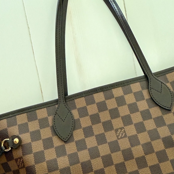 Louis Vuitton Neverfull MM – Damier Ebene | Excellent Condition | W/ Pouch - Picture 7 of 13